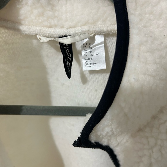 H&M cozy Sherpa White Coat XL - Picture 2 of 3